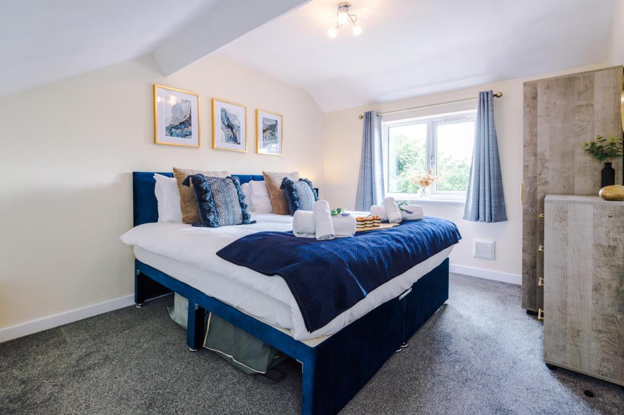 Charming 3-Bed Cottage In Chester, Ideal For Families & Workers, Free Parking - Sleeps 7 Luaran gambar