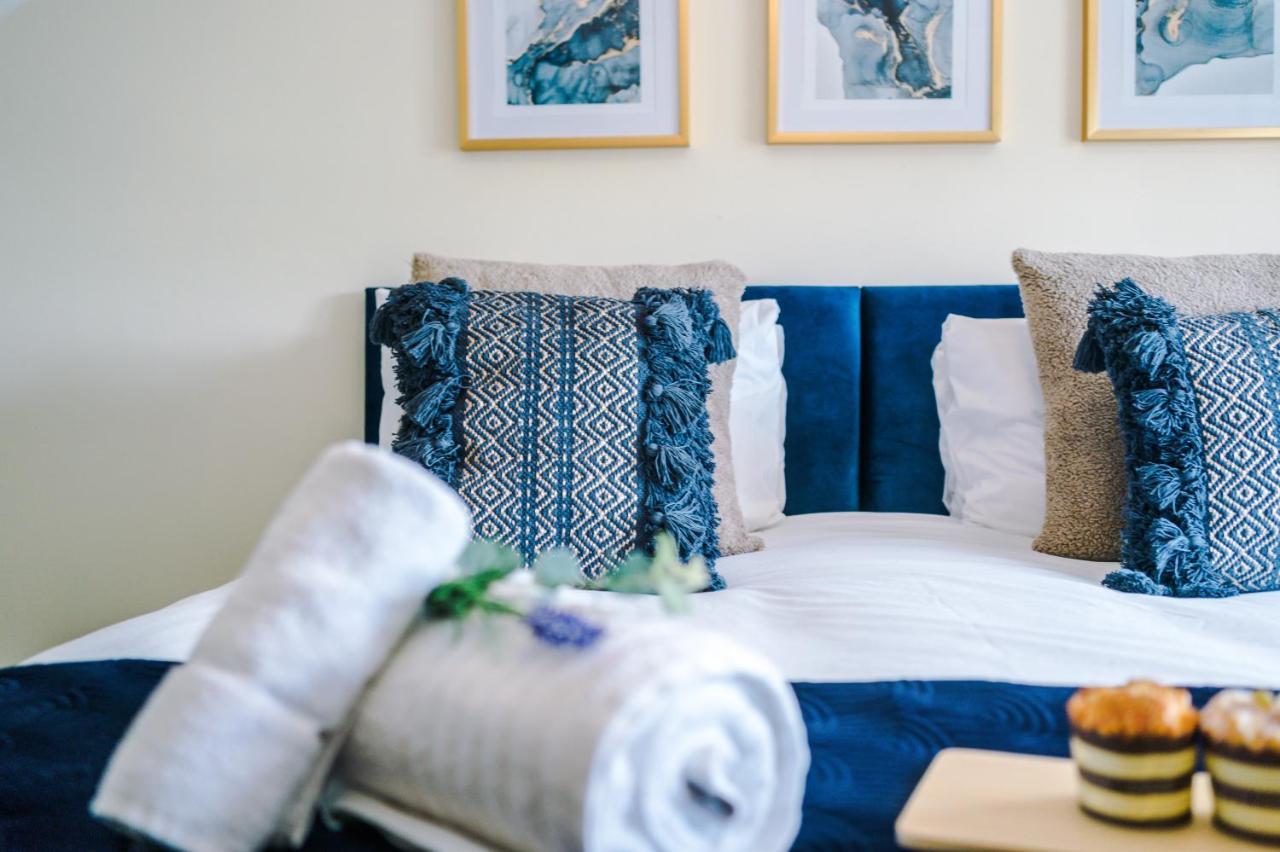 Charming 3-Bed Cottage In Chester, Ideal For Families & Workers, Free Parking - Sleeps 7 Luaran gambar