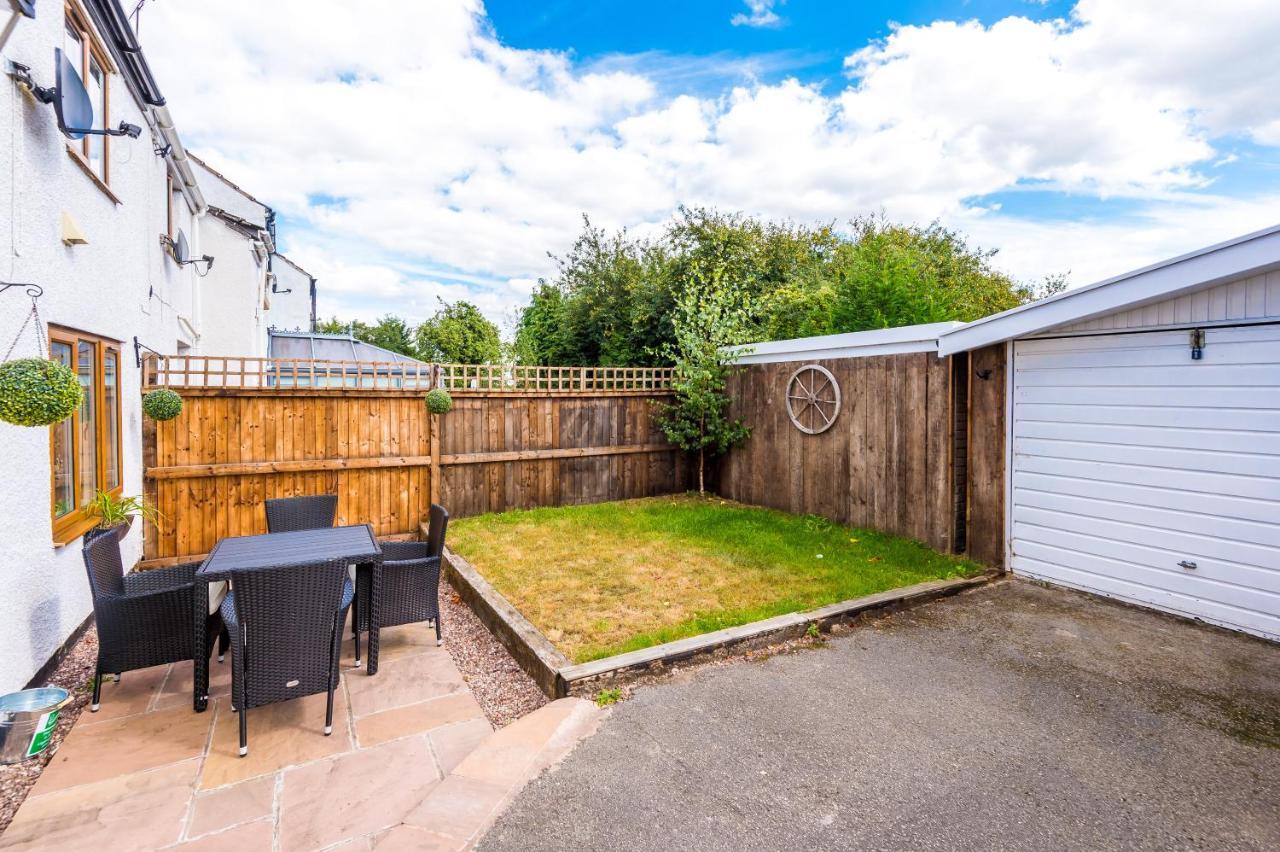 Charming 3-Bed Cottage In Chester, Ideal For Families & Workers, Free Parking - Sleeps 7 Luaran gambar