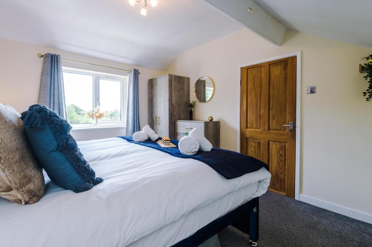 Charming 3-Bed Cottage In Chester, Ideal For Families & Workers, Free Parking - Sleeps 7 Luaran gambar
